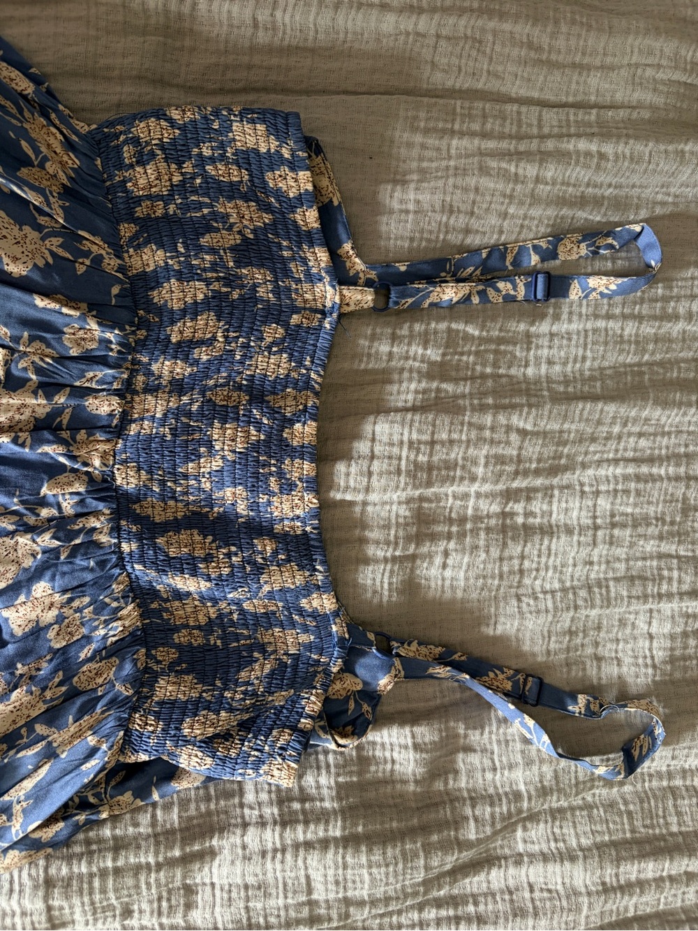 Carly Jean Los Angeles Blue Floral Midi Dress - Picture 3 of 4